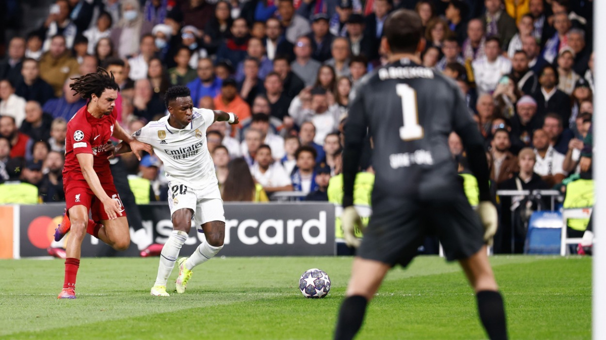 Liga mistrů: Real porazil Liverpool i doma, ve čtvrtfinále je i Neapol