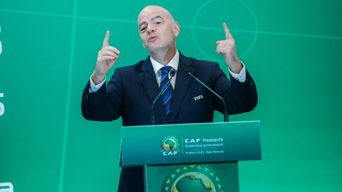 Gianni Infantino povede FIFA další čtyři roky