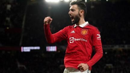 Fotbalista Manchesteru United Fernandes odměnil fanouška, jenž mu psal 300 dnů