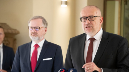 Českou vládu bude na sudetoněmeckém sjezdu zastupovat ministr školství Mikuláš Bek
