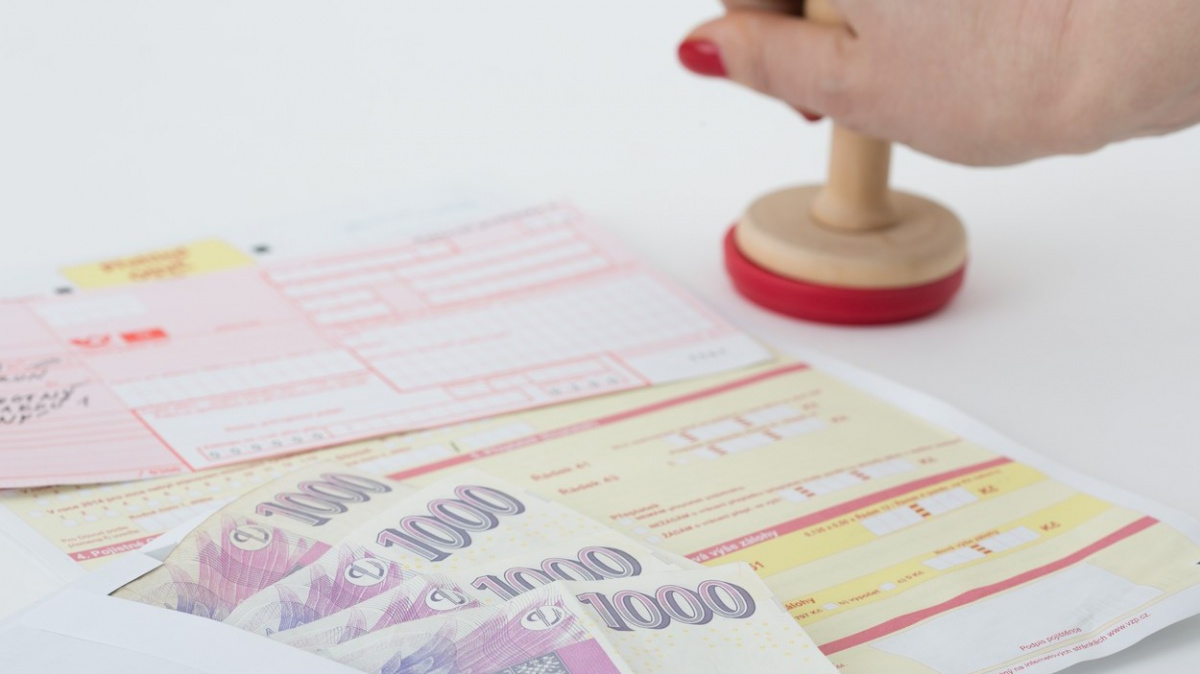 Sněmovna schválila mimořádné úlevy při úhradě nedoplatků daní a sociálních odvodů