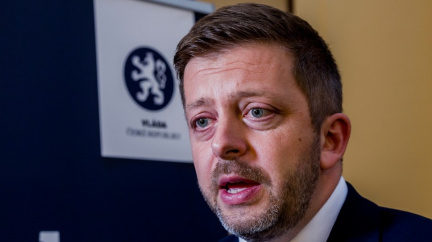 Kontroly na vnitřní hranici Schengenu jsou krajním opatřením, říká Rakušan; odmítá je i Posselt