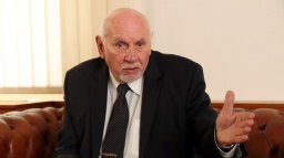 Aktualizováno: Sněmovna navrhla na vyznamenání jen část skupiny Mašínů, odmítla mj. Rychetského a Pánka