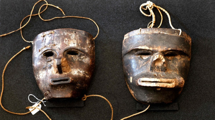 Berlín vrátil Kolumbii indiánské rituální masky, jsou ale zřejmě jedovaté