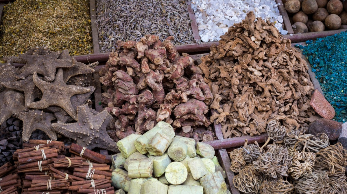 Vozit si potraviny živočišného původu ze zemí mimo EU je zakázáno, varují veterináři