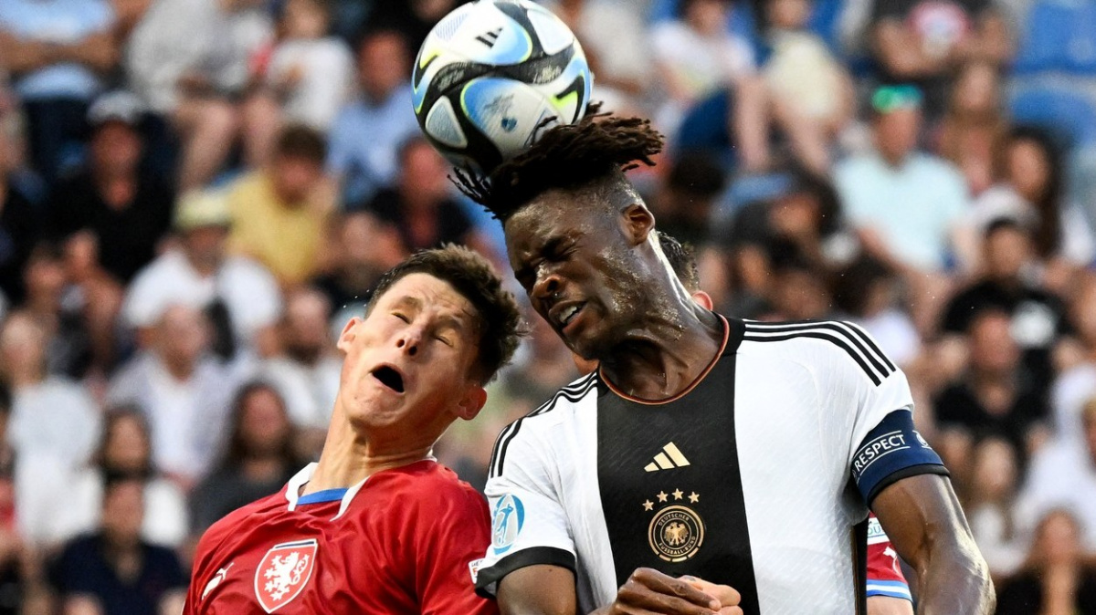 Lvíčata porazila na ME obhájce zlata Němce 2:1