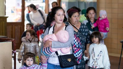 Vyzvěte své uprchlíky k toleranci a nenásilí, žádají Romové Zelenského