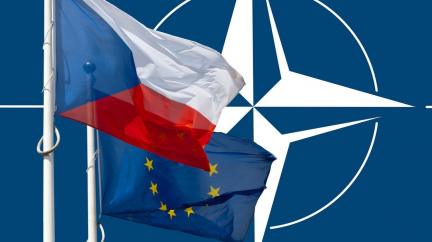 V Česku věří Evropské unii nejméně lidí za sedm let, klesla i důvěra v NATO a OSN