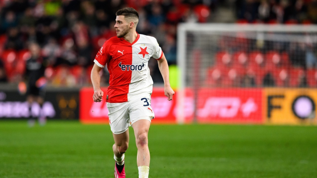 Jurásek přestoupil ze Slavie do Benfiky, v Lisabonu podepsal pětiletou smlouvu