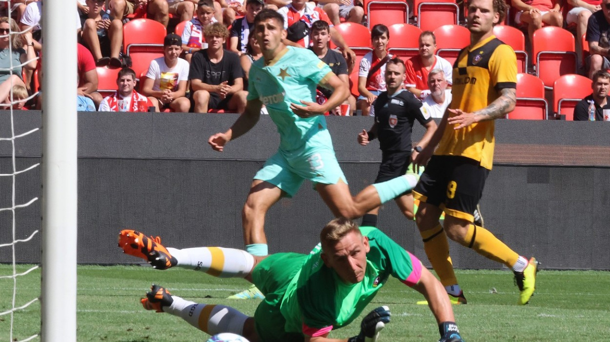 Fotbalisté Slavie v generálce na novou sezonu jen remizovali s Drážďany 1:1