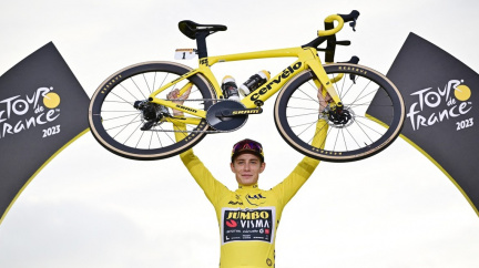 Dán Vingegaard vyhrál ‚Starou dámu‘, na Tour de France triumfoval podruhé