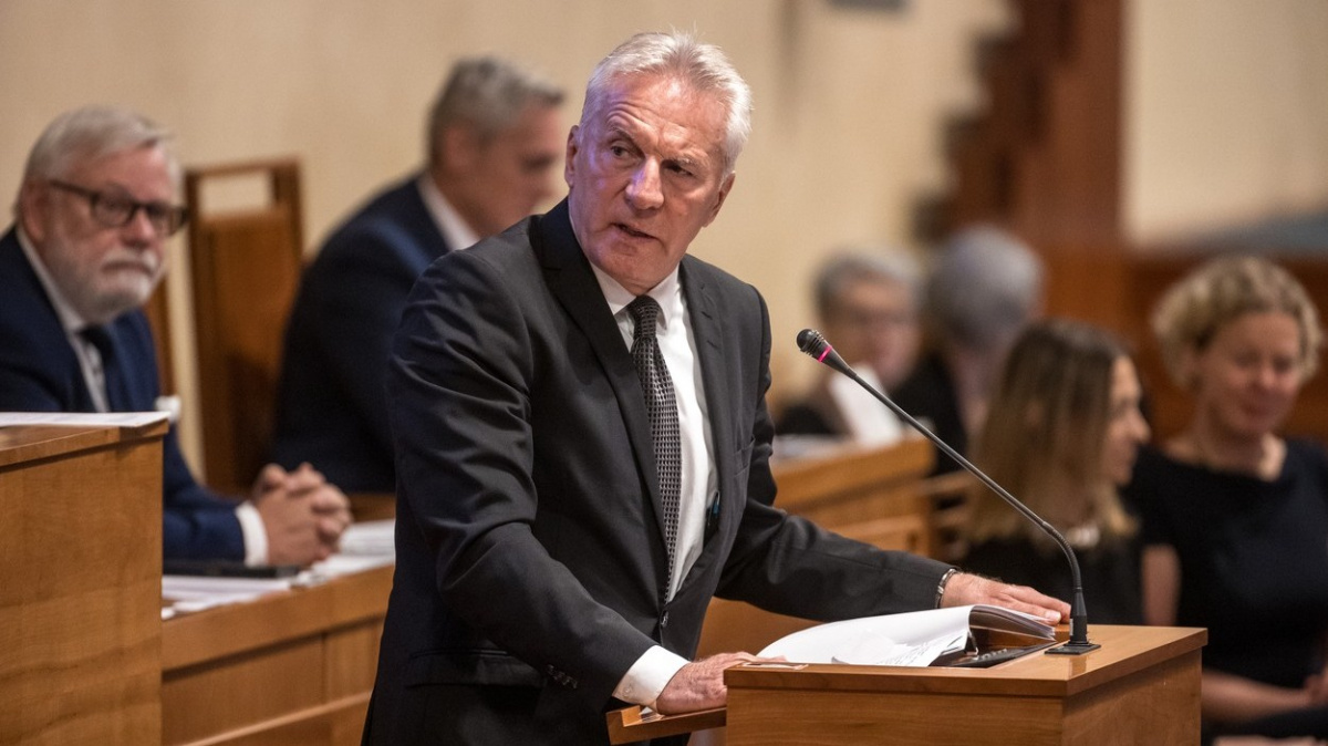 Fremr ústavním soudcem nebude, předlistopadovou minulost si dostatečně „neodpracoval“