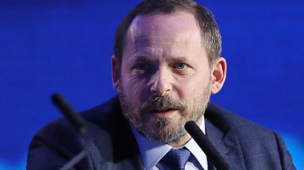 Ruský miliardář Volož se domáhá vyškrtnutí ze sankčního seznam EU