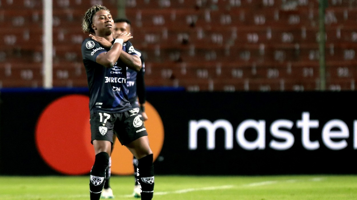 Fotbalisty Sparty posílil ekvádorský reprezentant Preciado