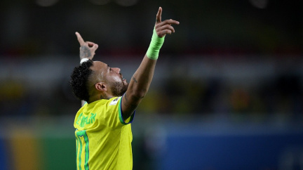Neymar překonal Pelého a Brazílie deklasovala na úvod kvalifikace Bolívii