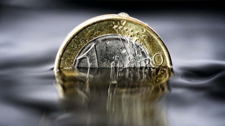 Míra inflace v eurozóně v září klesla na 4,3 procenta