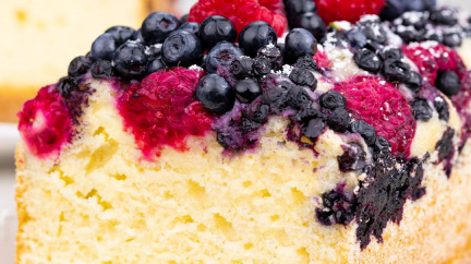 SUPER a JEDNODUCHÉ: Tvarohový koláč s ovocem, na kterém si každý pochutná!