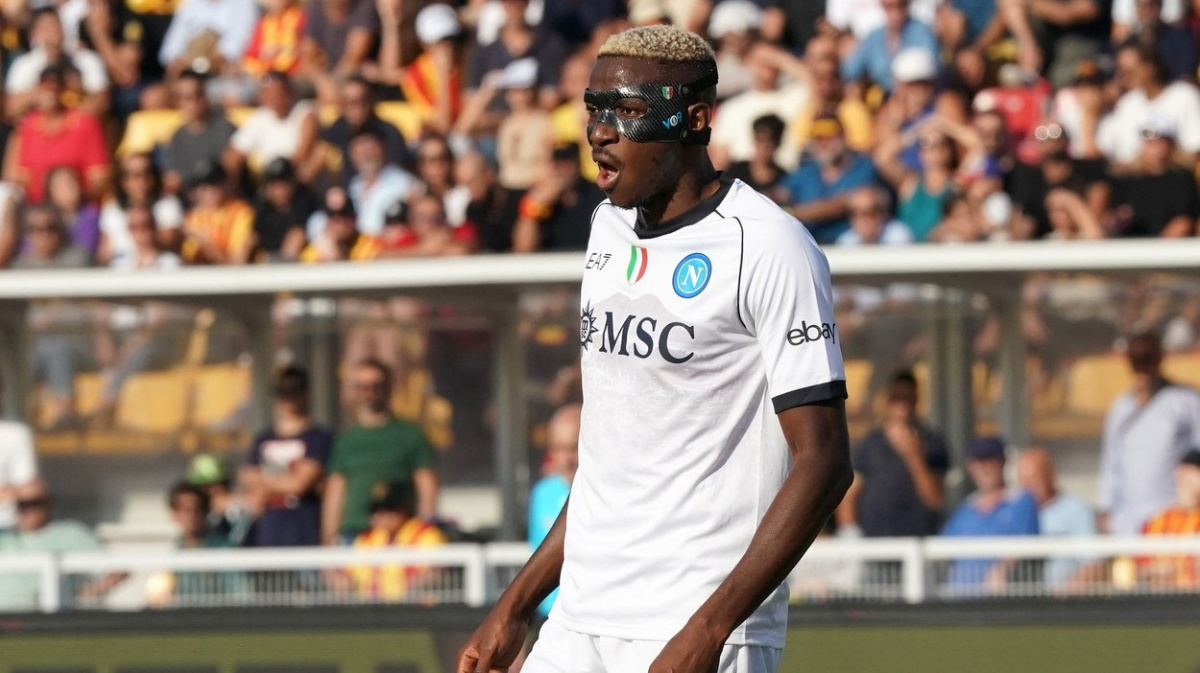 Osimhen nechce pokračovat ve sporu s Neapolí kvůli žertovnému videu