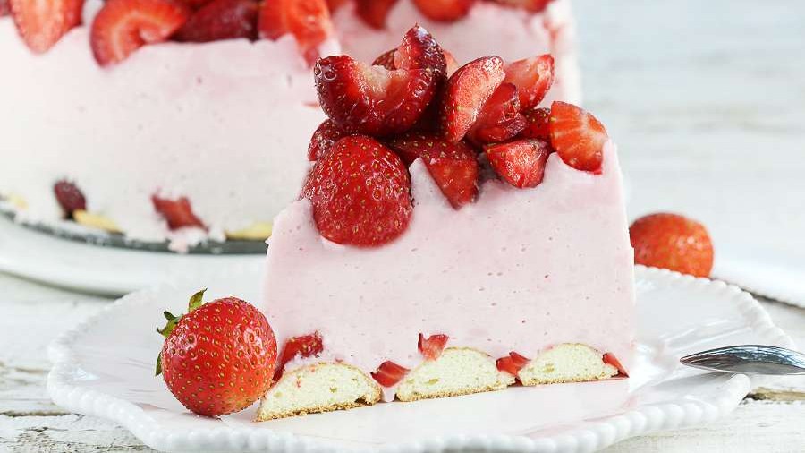 NEPEČENÁ a JEDNODUCHÁ DOBROTA! Jahodový nadýchaný dortík