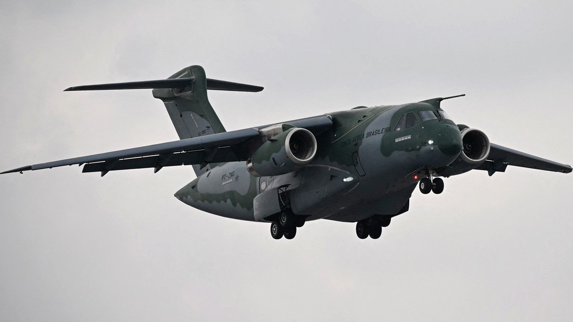 Obrana jedná o nákupu letounů Embraer C-390 Millennium; cenu raději nezveřejnila