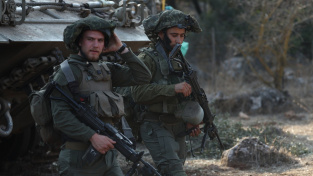 Proč nosí izraelští vojáci na hlavách „kuchařské čepice“?