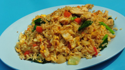 Mladíka zabily pět dní staré těstoviny. Syndrom smažené rýže děsí veřejnost ještě dnes