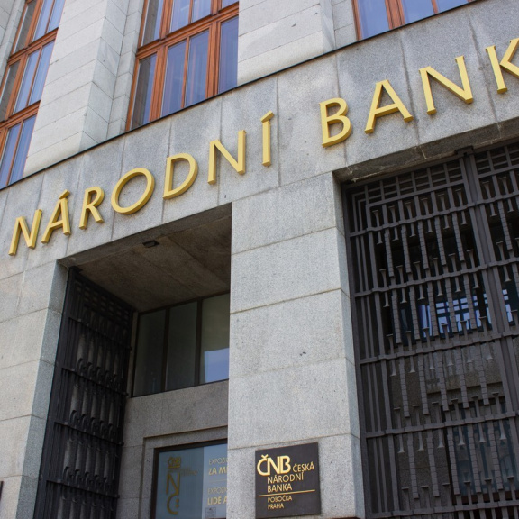 ČNB nechala úrokovou sazbu na sedmi procentech