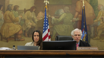 Soudce v Trumpově procesu čelí stovkám výhrůžek. Chodí mu i podezřelé balíčky