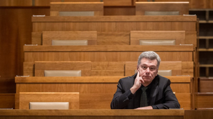 Ochrana oznamovatelů podle Fialovy vlády: Na Blažkův návrh zrušila whistleblowerovi místo