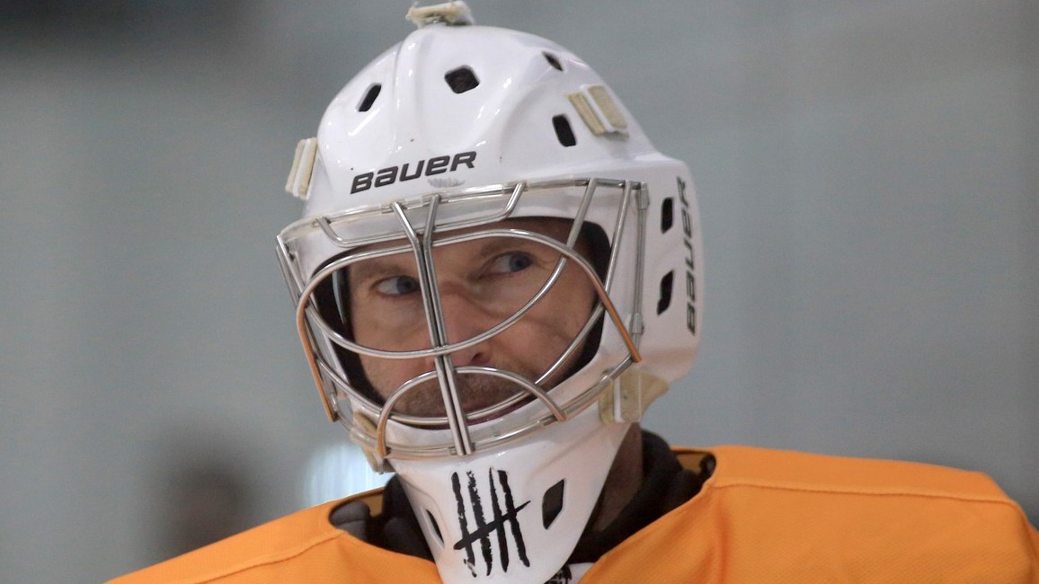 Výjimečný moment, na který budu vzpomínat, řekl Petr Čech po debutu v hokejové lize