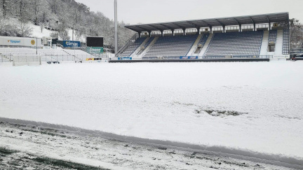 Aktualizováno: Kvůli sněhu byl odložen zápas první ligy mezi fotbalisty Zlína a Slavie