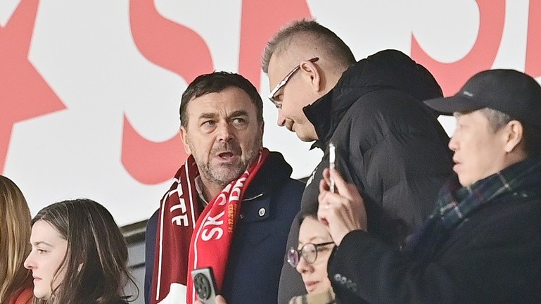 Fotbalová Slavia už patří miliardáři Pavlu Tykačovi