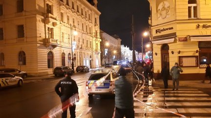 Aktualizováno: Bilance šíleného střelce v Praze: Patnáct mrtvých včetně útočníka, 25 zraněných