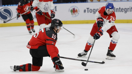 Hokejová dvacítka zdolala Kanadu 3:2 a je v semifinále MS