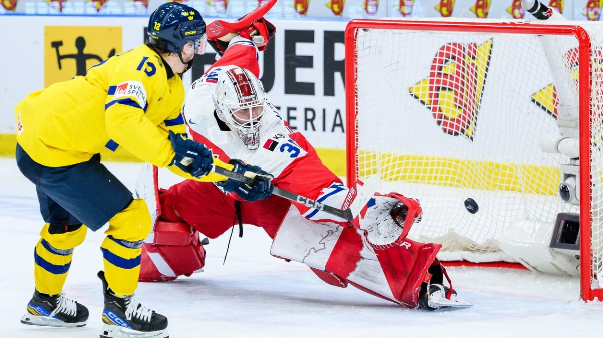 Čeští junioři podlehli v semifinále MS Švédsku a budou hrát o bronz