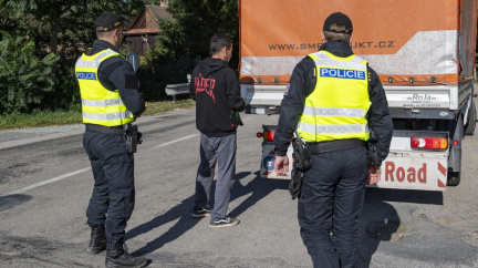 Policie loni zadržela při tranzitní migraci 4742 lidí