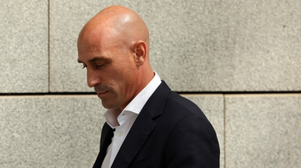 Kauza políbené fotbalistky pořád nekončí: Rubiales půjde před soud