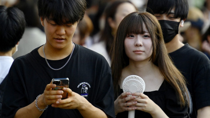 Japonci jsou na horko v létě zvyklí, ale tohle je extrém. Jsou už čtyři mrtví
