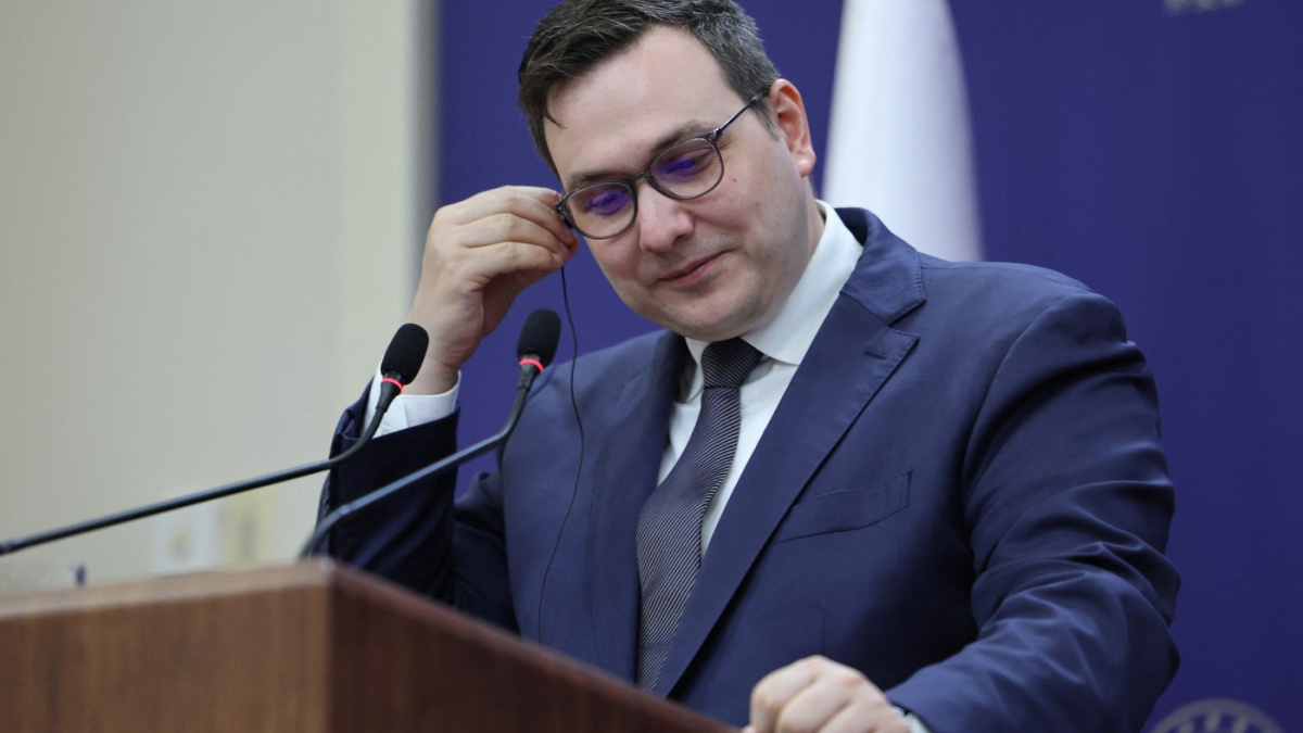 Piráti chtějí odejít z vlády, Lipavský ovšem vyčkává a bude zřejmě preferovat křeslo