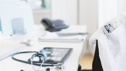 Lékaři chtějí po lidech pokutu, když pacienti bez omluvy nepřijdou na sjednaný termín. Musí na to ale mít smlouvu