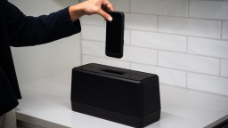 Kolik? Nový toustovač vám bleskově nabije mobil. Jen vám pak nezbydou peníze ani na chleba