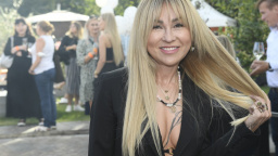 Divoška Kaira Hrachovcová konečně ve vztahu? Místo nahotinek tentokrát sdílela polibky