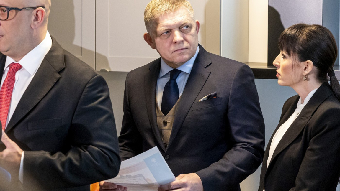 Prokurátorka na Slovensku podala obžalobu na muže, který loni postřelil Fica