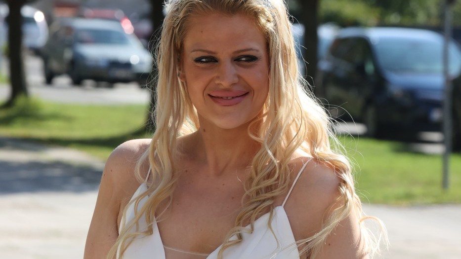 To je byznys! Charlotte Štiková prodává knihu o hubnutí, lidé si klepou na čelo