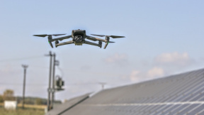 Dron nad FVE