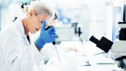 Evropská komise uvede nový balíček ve výši 500 milionů eur na rozvoj vědy