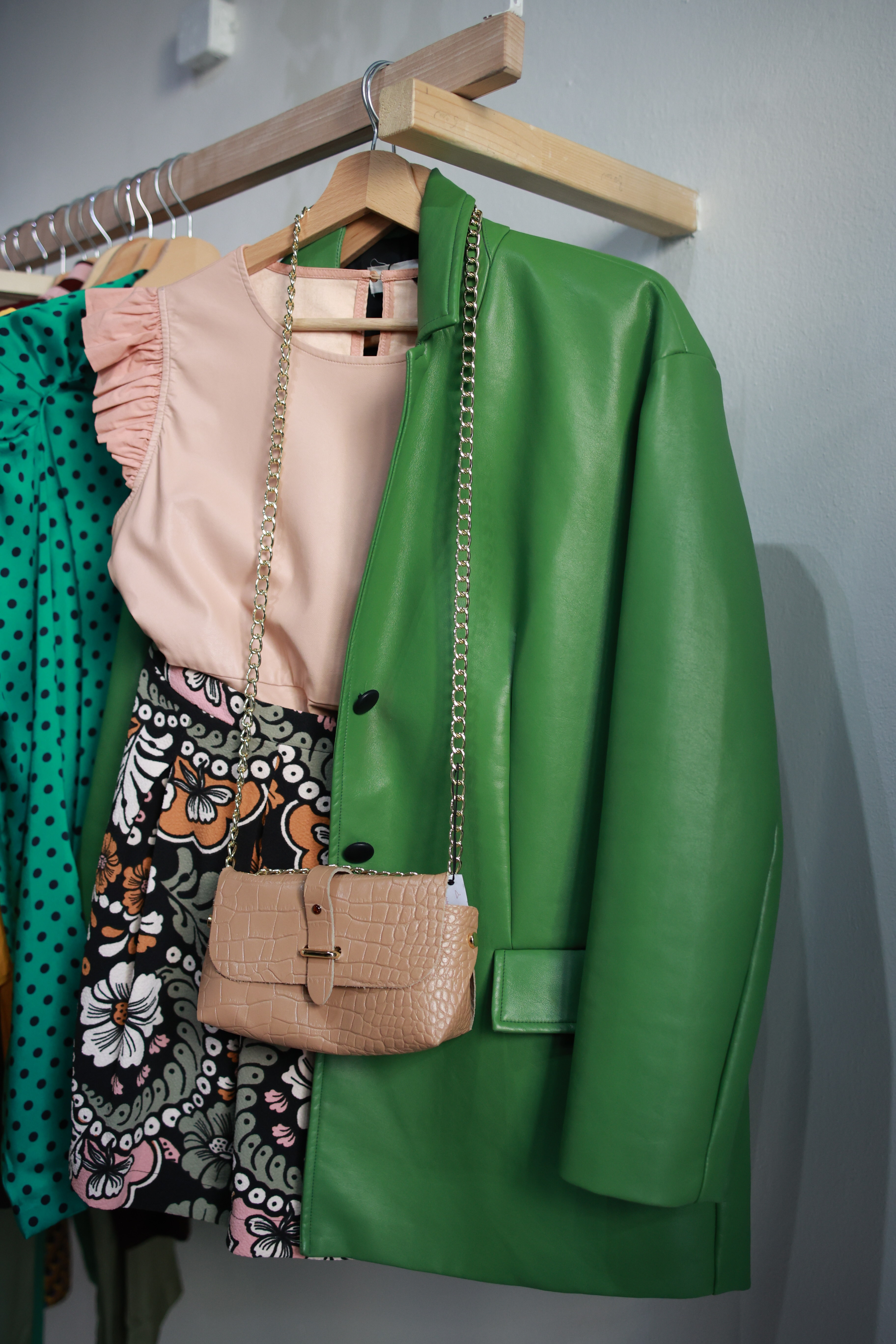 Stylové outfity do tisícovky