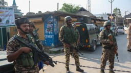 Začíná nevyhlášená válka mezi Indií a Pákistánem. Desítky mrtvých a sestřelené stíhačky