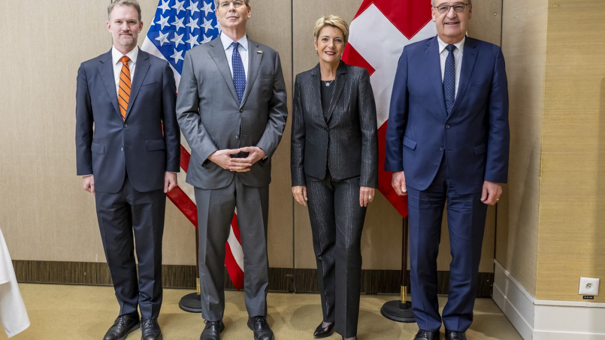 Zástupci USA a Číny začali v Ženevě jednat o vzájemných obchodních sporech