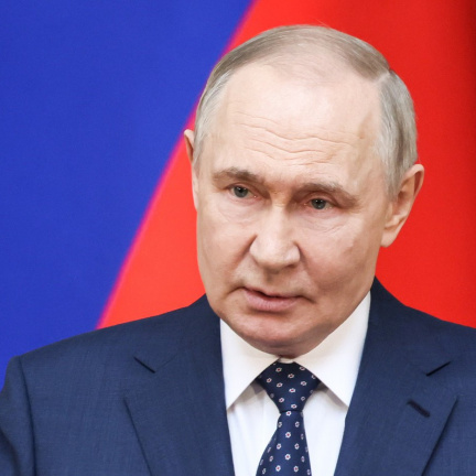 Putin navrhl, aby se 15. května konala v Istanbulu přímá jednání s Ukrajinou